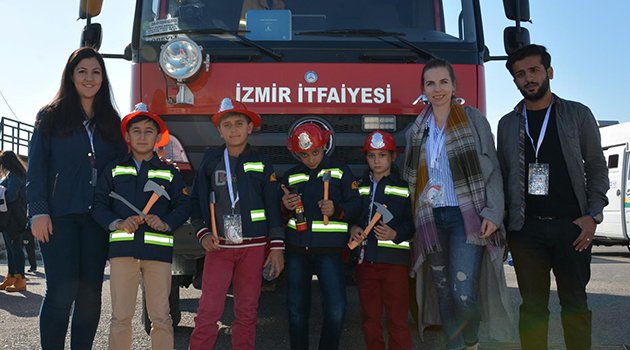 “Abla-Ağabey-Kardeş”ler Arama Kurtarma Eğitim Merkezi’nde Buluştu