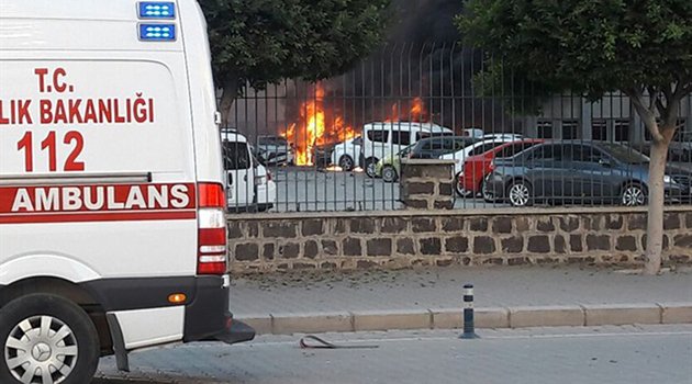 Adana Valiliğine Bombalı Saldırı