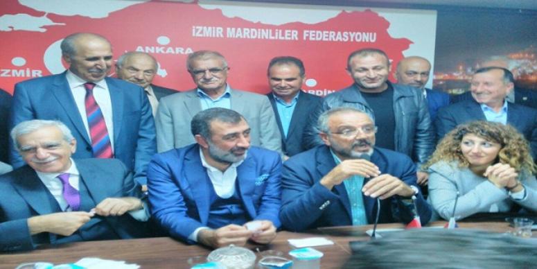 TÜRK VE SAKIK’TAN İZMİR ZİYARETİ