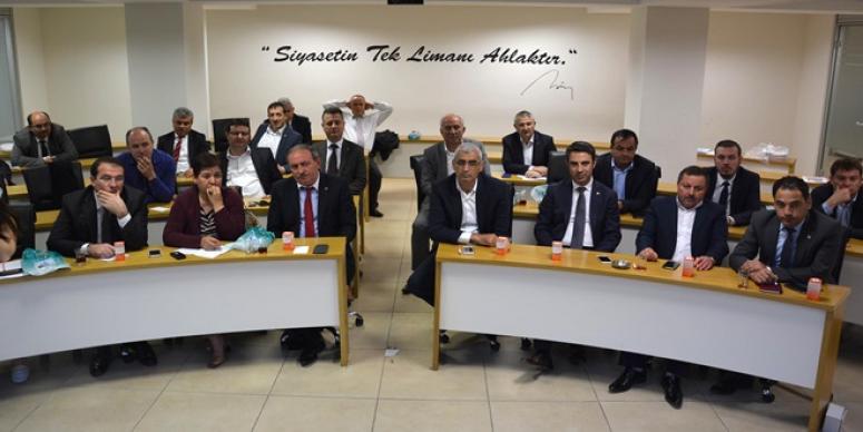 İL BAŞKANI DELİCAN İLÇE BAŞKANLARIYLA BİR ARAYA GELDİ