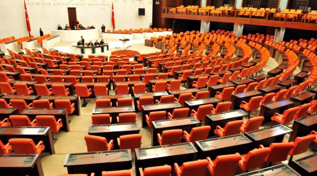 AK Parti, ''dokunulmazlık'' için harekete geçiyor