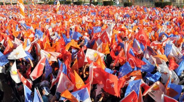 AK Parti'de Kim Gitti Kim Geldi?