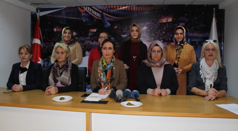 AK PARTİ'Lİ KADINLARDAN DİYARBAKIR ZİYARETİ