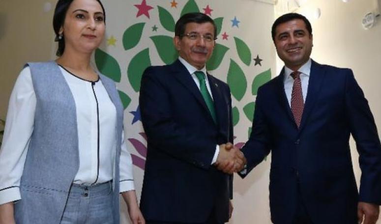 DAVUTOĞLU: KOALİSYON ORTAKLIĞI İÇİN BİR ÇERÇEVE OLUŞMADI