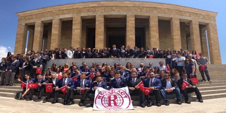 ROTARACT’LARDAN ATA’YA ZİYARET