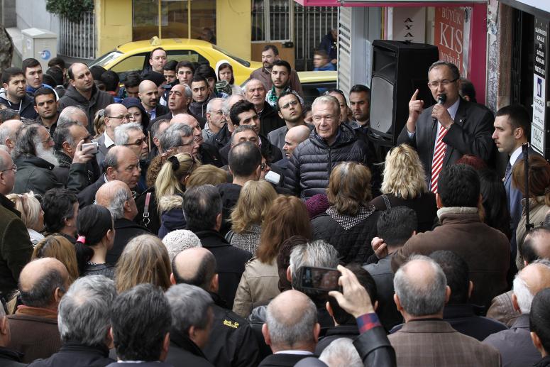 SERTEL'DEN MİTİNG GİBİ ADAYLIK AÇIKLAMASI