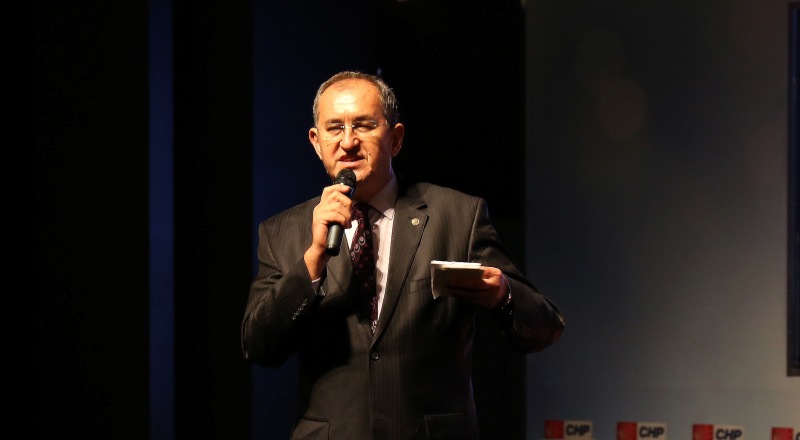 CHP'Lİ SERTEL: ''YOLSUZLUKLAR SİYASETİ İTİBARSIZLAŞTIRDI''