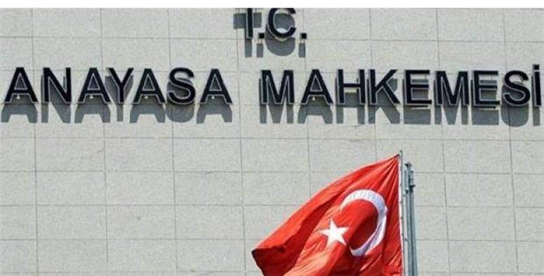 AYM CUMHURBAŞKANI'IN O YETKİSİNİ İPTAL ETTİ