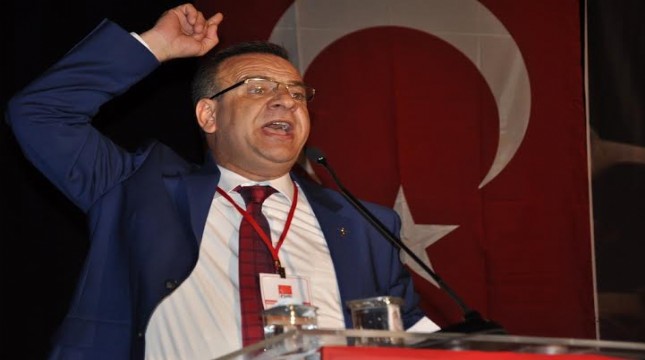 CHP Konak'ta yeni başkan Başak!