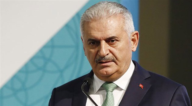 Başbakan'dan Tekme Yorumu: Hoşuna Gitmeyebilir, Mırıldanırsın!