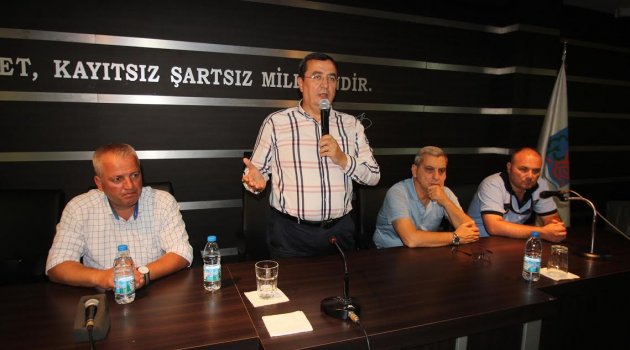 Başkan Batur personeliyle bayramlaştı