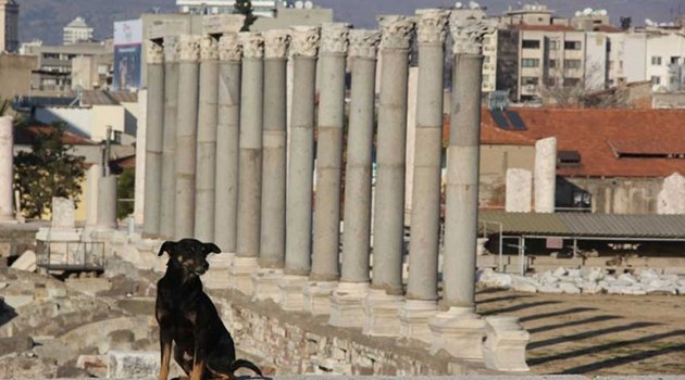 Basmane'nin Tarihi ve Mimari Zenginliği Kayboluyor