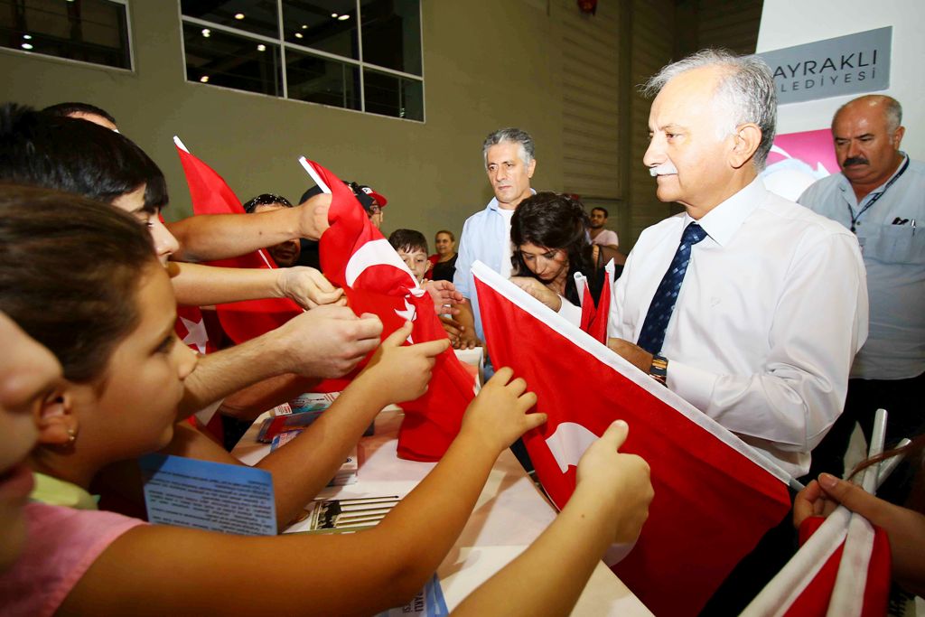 BAYRAKLI STANDINDA 30 AĞUSTOS COŞKUSU