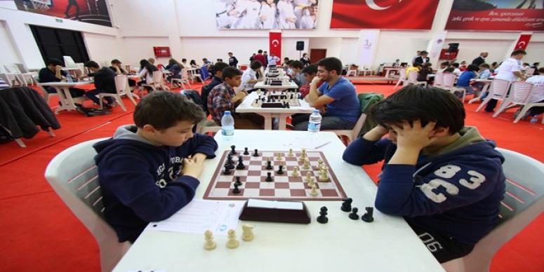 YETENEKLERİNİ TURNUVADA SERGİLEYECEKLER