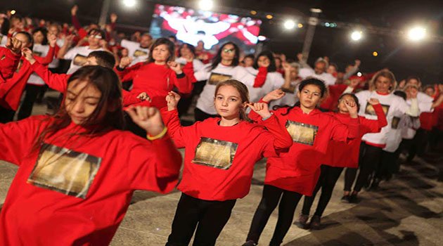Bayraklı 29 Ekim’e Hazırlanıyor