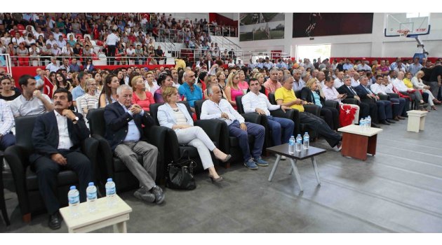 Bayraklı Belediyesi Bayramlaştı