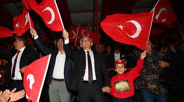 Bayraklı Cumhuriyet Bayramı’nı Coşkuyla Kutlayacak