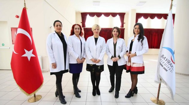 Bayraklı’da kadının adı var