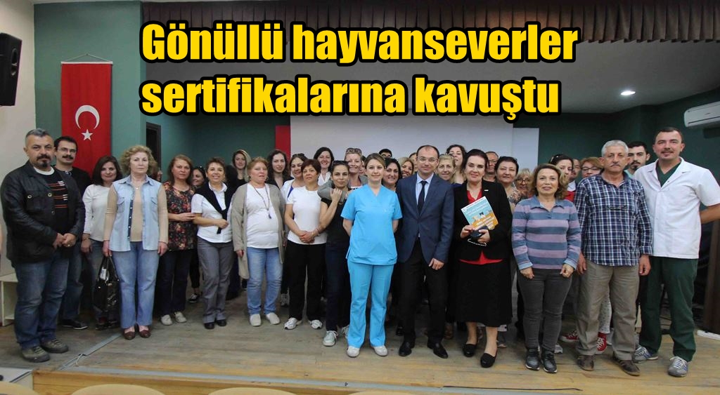 Bayraklı’nın Gönüllü Hayvanseverleri Sertifikalarına Kavuştu