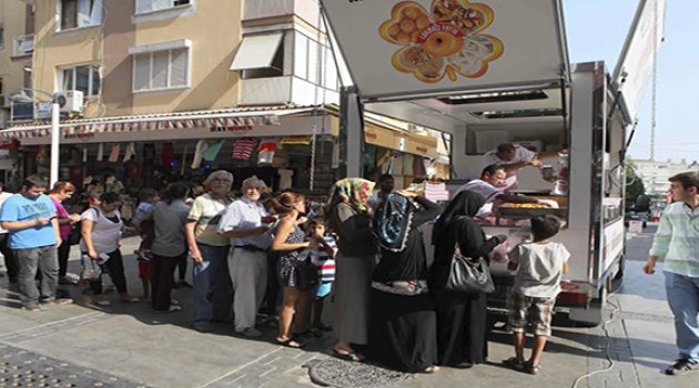 Bayraklılı Şehit İçin Lokma Döküldü