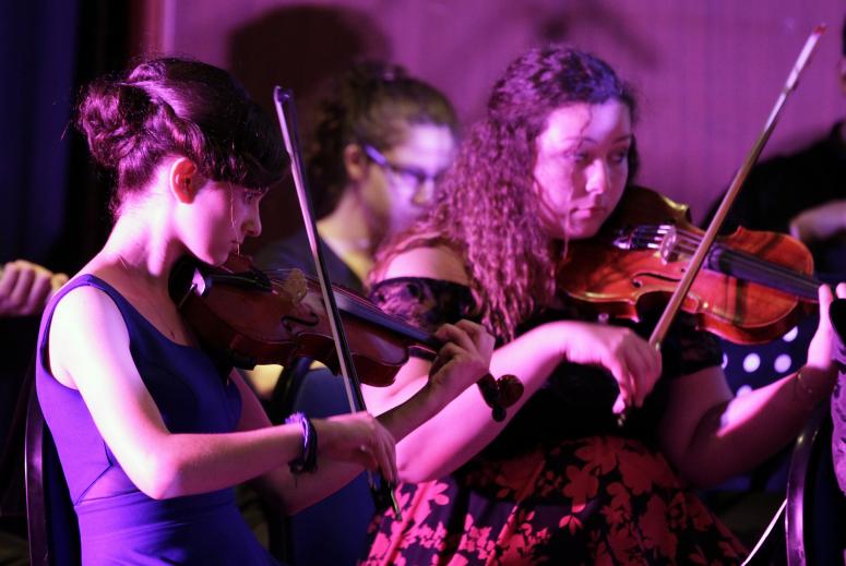 GENÇ YETENEKLERE İLK KONSER KUTLAMASI