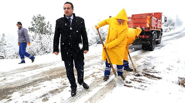 Bornova’da kar alarmı