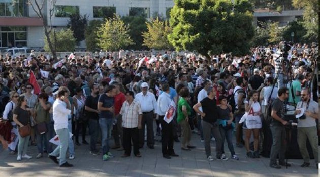 'Boyun Eğmeyeceğiz' Mitingi Başladı
