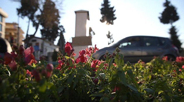 Buca Çiçek Bahçesine Dönüşüyor