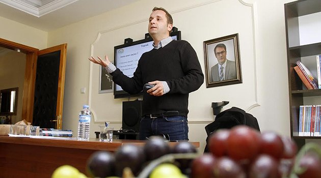 Buca’da Kaliteli Üzüm Eğitimleri Başladı
