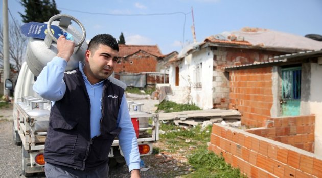 Buca’da Ocaklar Sönmüyor, tencereler kaynıyor