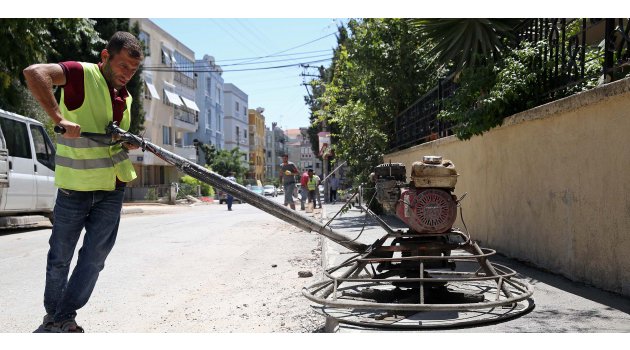 'Buca sokaklarına 1 milyon 400 bin liralık kaldırım'
