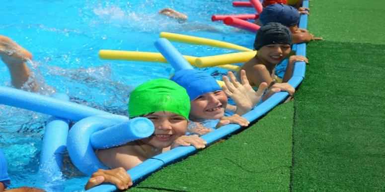 BUCALI ÇOCUKLARIN HAVUZ KEYFİ