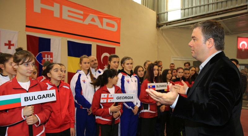 TENİSİN KALBİ BUCA'DA ATIYOR