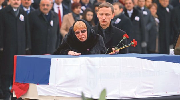 Büyükelçi Karlov'a Devlet Töreni