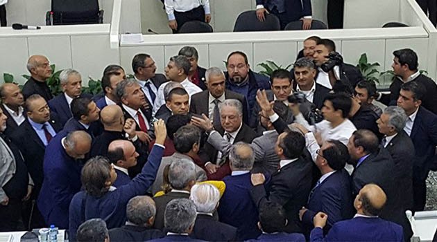 Büyükşehir Belediyesi'nde "Şeref" Kavgası
