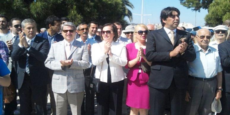 AYTUN ÇIRAY:"BAYRAMLARI BAYRAM GİBİ KUTLAYACAĞIMIZ GÜNLER YAKINDIR"
