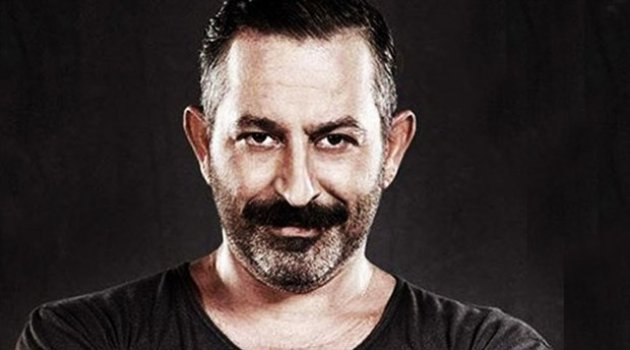 Cem Yılmaz'a 'darbe girişimi' saldırısı!