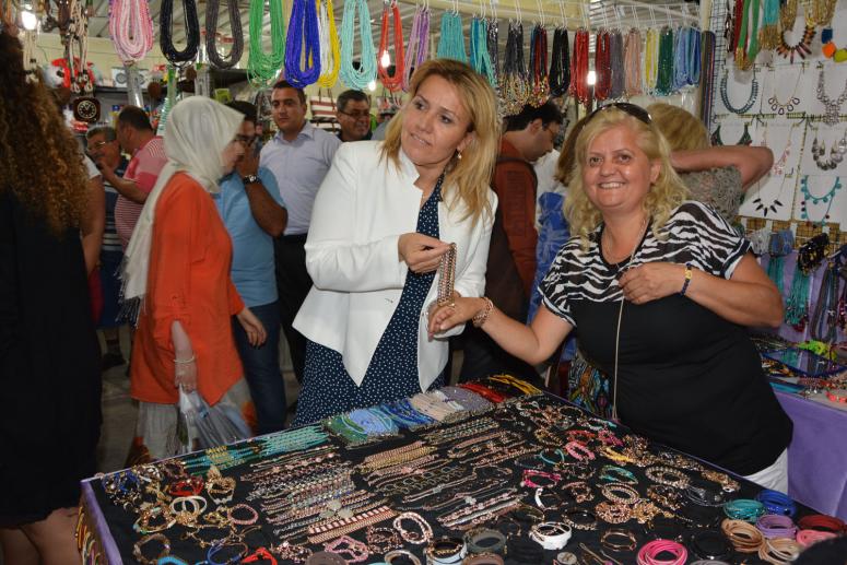 ÇEŞMEALTI GECE PAZARI SEZONU AÇTI