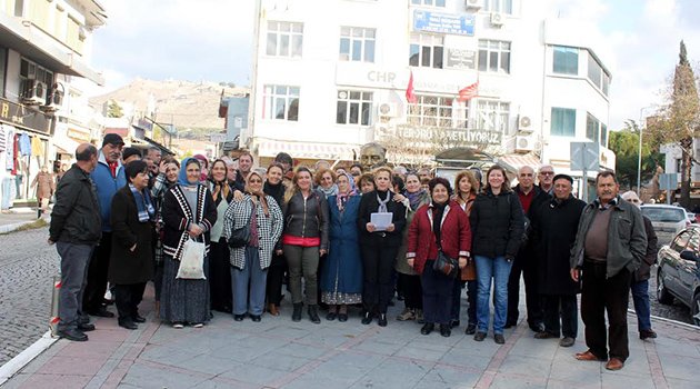 CHP Bergama İlçe Başkanlığı'ndan O Müdüre Sert Tepki