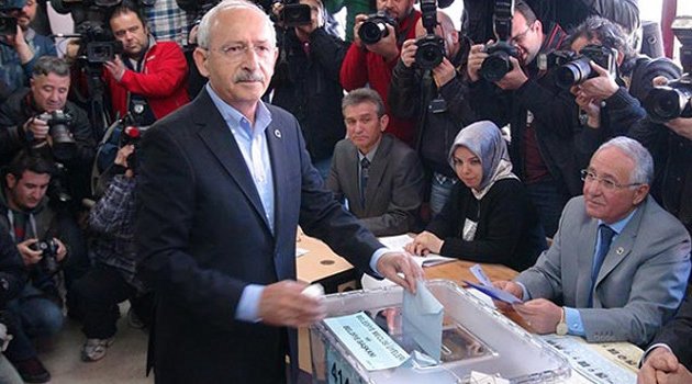 CHP Partiye Oy Vermeyen Binlerce Üyesini İhraç Etti