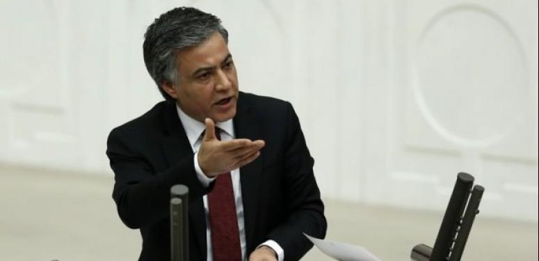 CHP BAŞVURMAYAN ÖZGÜNDÜZ'Ü YANLIŞLIKLA ADAY GÖSTERDİ!