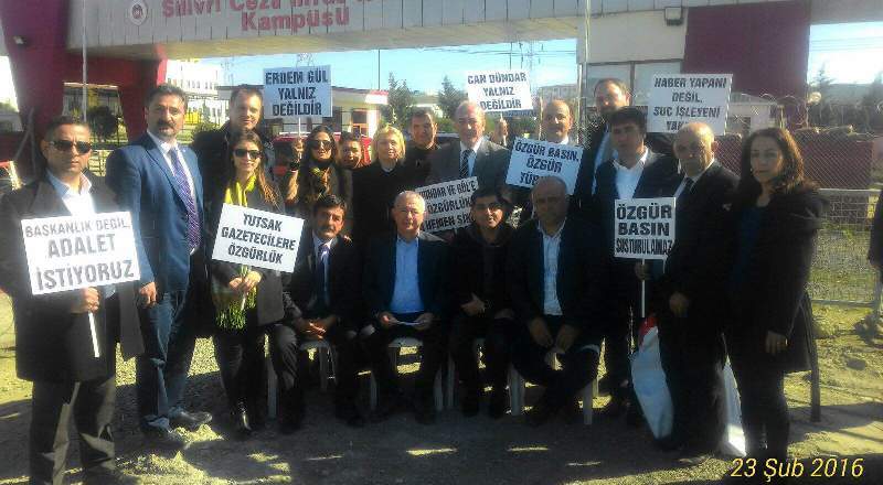 DÜNDAR VE GÜL'DEN İZMİR'E MEKTUP VAR