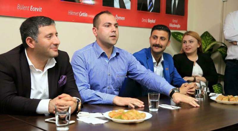 CHP'DE GENÇLER YOLLARDA