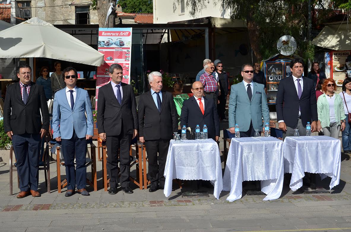 ÇOCUKLAR GELENEKSEL OYUNLARLA ŞENLENDİLER