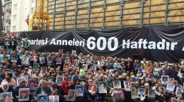 Cumartesi Anneleri: Evlatlarımız Hırsızlık Mı Yaptı?