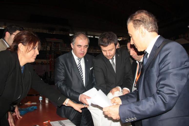 AK PARTİ İZMİR ANKARA İÇİN TEMAYÜL YAPTI!