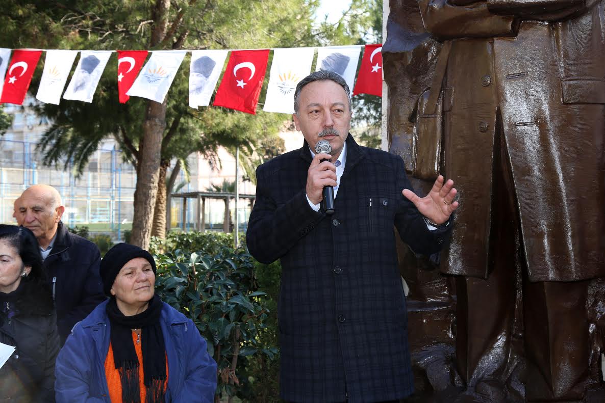 Uğur Mumcu Karabağlar'da da anıldı