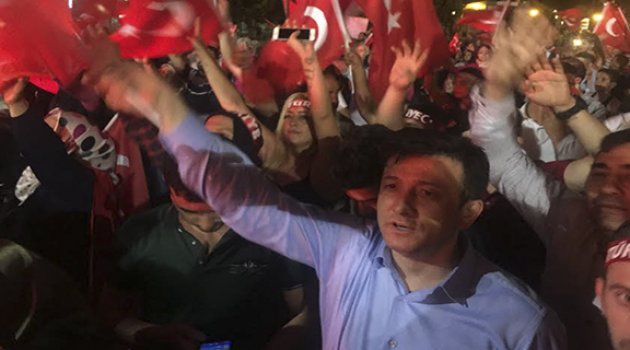 Darbeyi Önleyen Güç Birlik ve Beraberlik Ruhudur