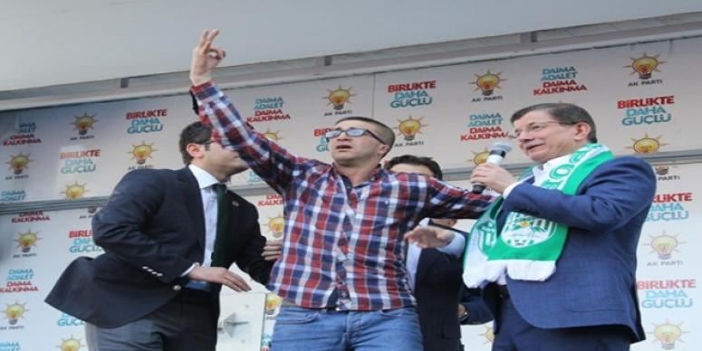 DAVUTOĞLU BİNGÖL'DE İŞARET DİLİYLE KONUŞTU