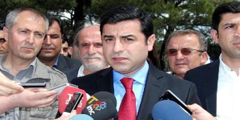 DEMİRTAŞ: SEN AHMET ADININ AĞIRLIĞINI TAŞIYABİLİYOR MUSUN?